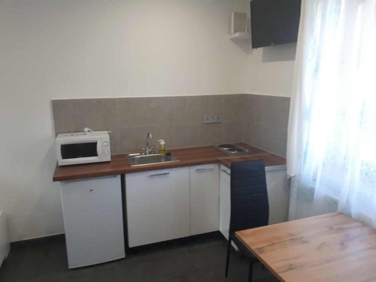 Eden Apartman Hajduszoboszlo Exterior photo